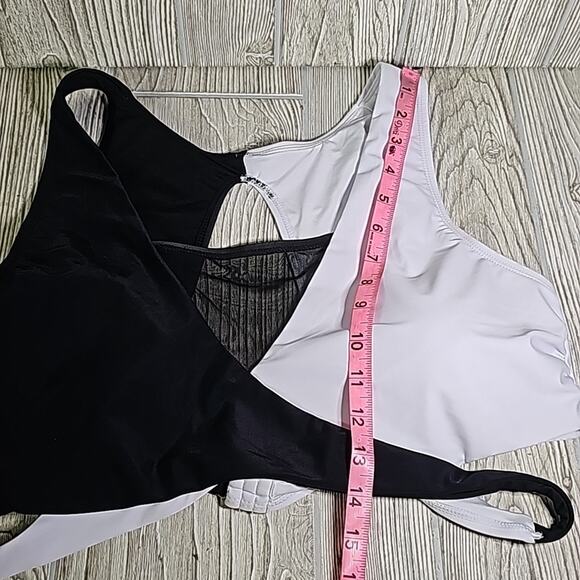Meet.Curve Colorblock Wrap Swimsuit Bikini Set Black & White Womens 3XL NEW - Picture 13 of 14